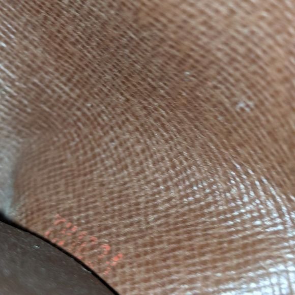 Louis Vuitton Damier Key Holder/Wallet #643💥PRICE DROP💥 - Picture 7 of 7